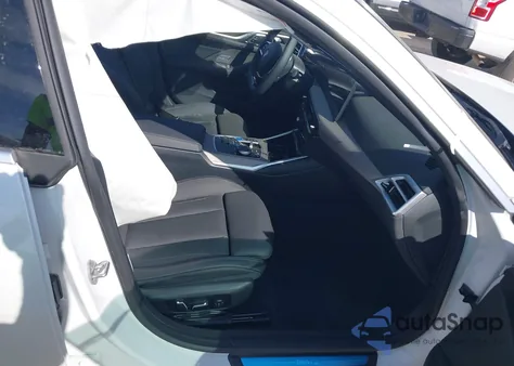 2025 BMW I4 Gran Coupe xDrive40 z USA, uszkodzony, nr VIN WBY43HD05SFV57731